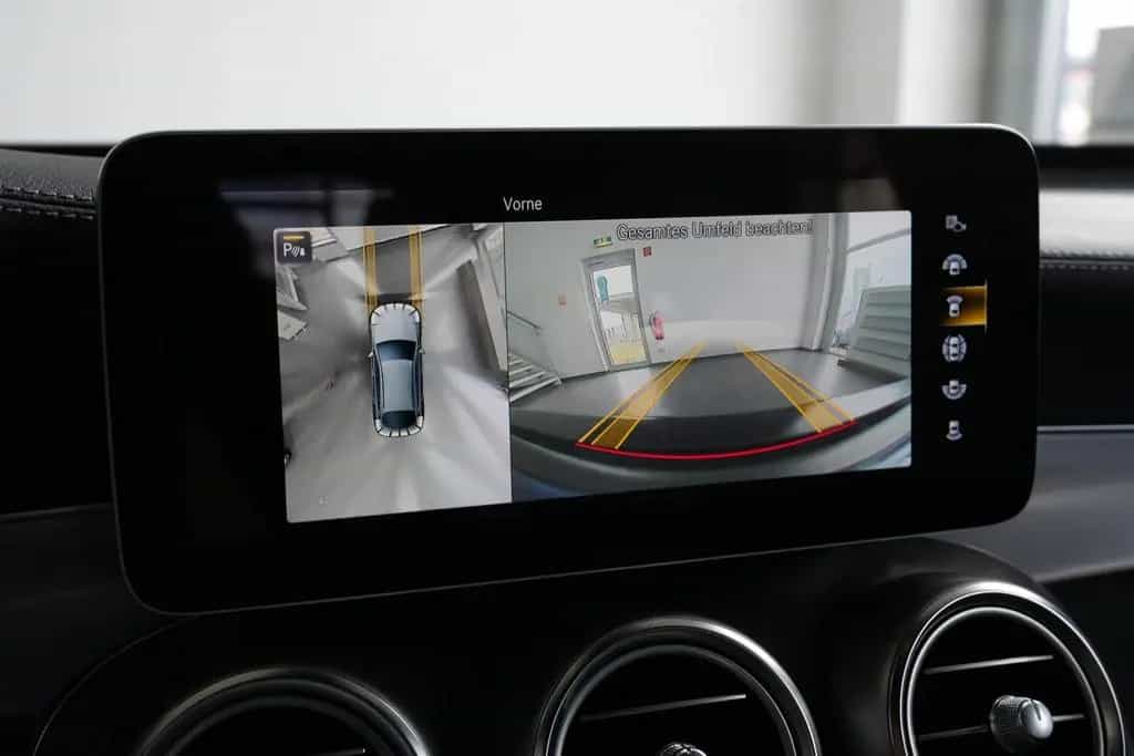 Mercedes-Benz GLC 300 d 4Matic Airmatic *AUT*NAV*LED*BURMESTER 01/2020-photo-25