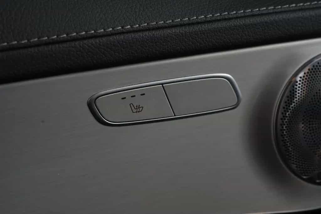 Mercedes-Benz GLC 300 d 4Matic Airmatic *AUT*NAV*LED*BURMESTER 01/2020-photo-35
