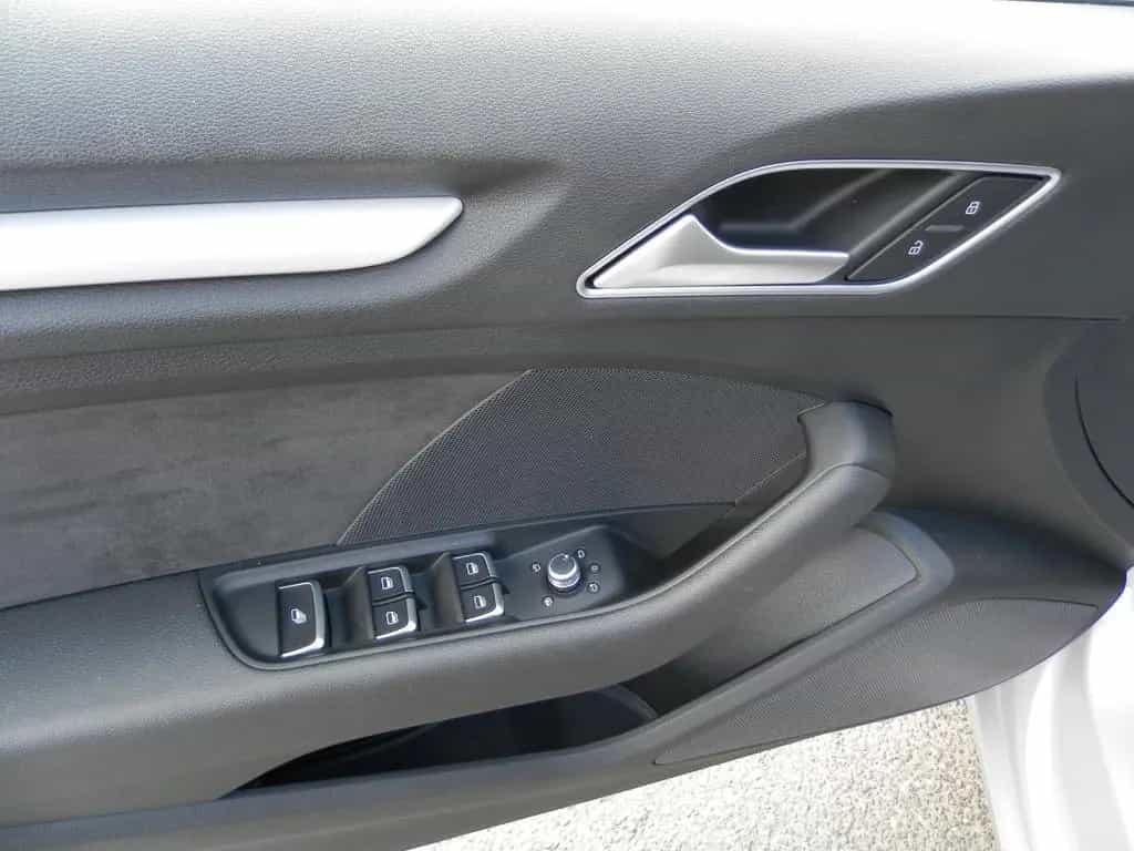 Audi A3 Cabriolet"Xenon"Klima"MMI"Alu" 05/2015-photo-4