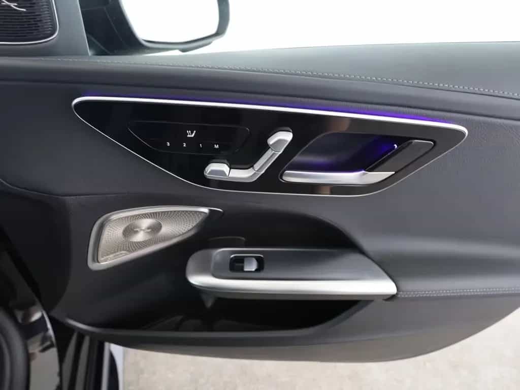 Mercedes-Benz C 300 AMG+NIGHT+PANO+360°+BURMESTER+MEMORY+AMBI+ 07/2024-photo-18