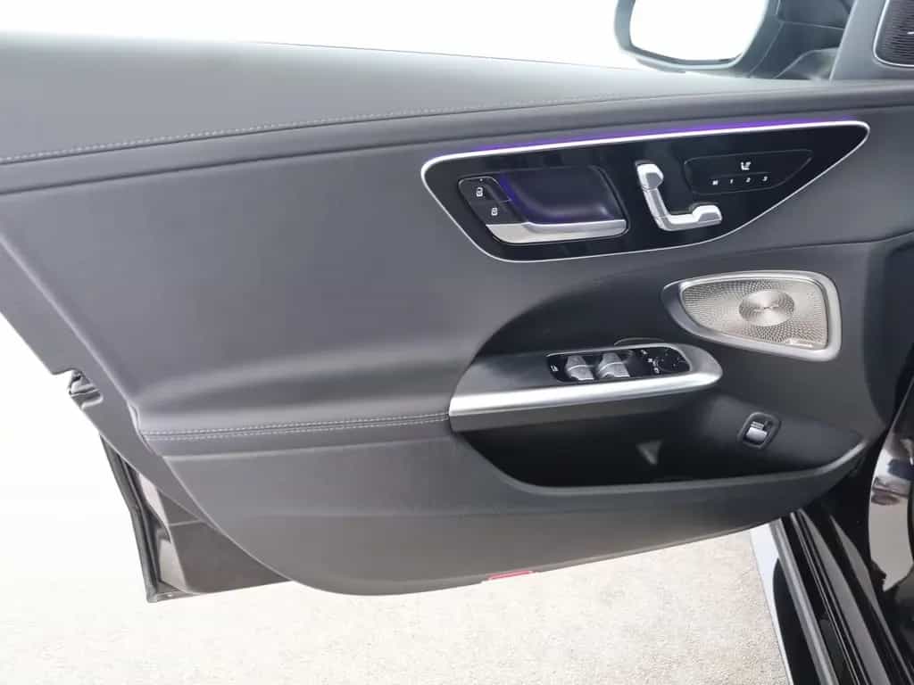 Mercedes-Benz C 300 AMG+NIGHT+PANO+360°+BURMESTER+MEMORY+AMBI+ 07/2024-photo-9