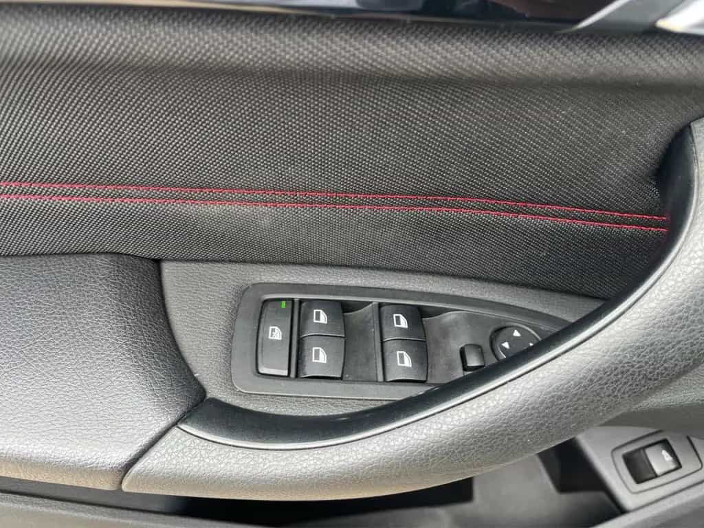 BMW X1 xDrive 20 d Sport Line LED Kamera*aus 1.Hand* 04/2019-photo-14
