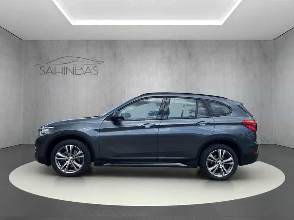 BMW X1 xDrive 20 d Sport Line LED Kamera*aus 1.Hand* 04/2019-photo-6