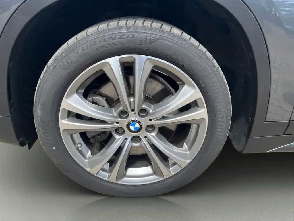 BMW X1 xDrive 20 d Sport Line LED Kamera*aus 1.Hand* 04/2019-photo-8