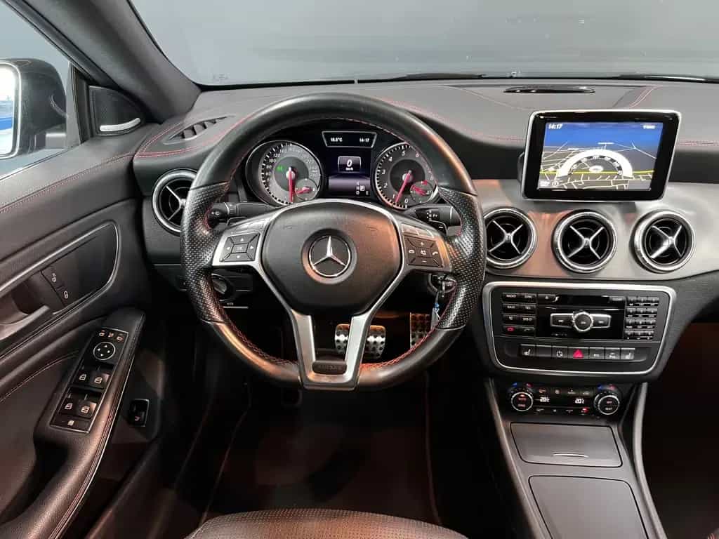 Mercedes-Benz CLA 200 AMG Rückfahrkamera SHZ Navi H&K Sound 09/2014-photo-16