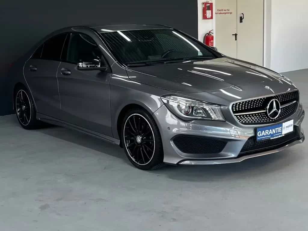 Mercedes-Benz CLA 200 AMG Rückfahrkamera SHZ Navi H&K Sound 09/2014-photo-2