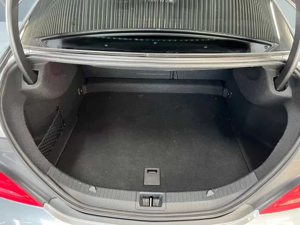 Mercedes-Benz CLA 200 AMG Rückfahrkamera SHZ Navi H&K Sound 09/2014-photo-21