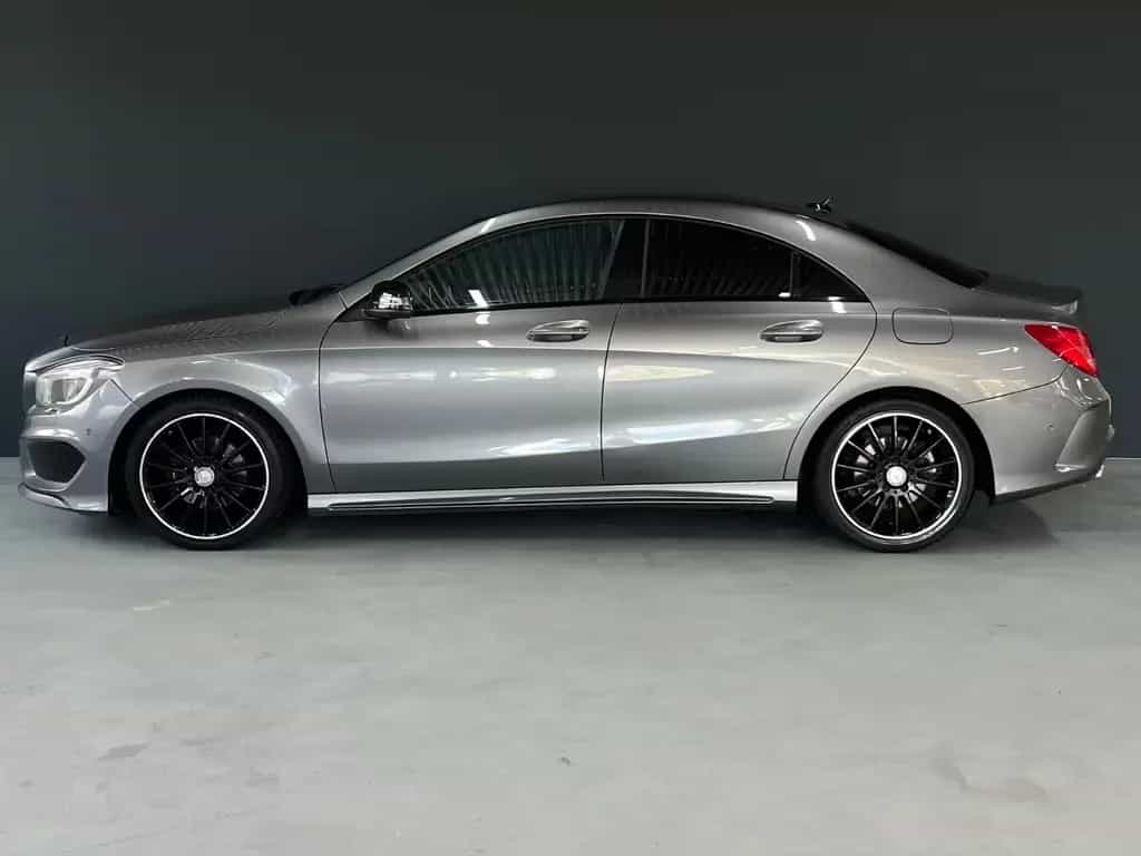 Mercedes-Benz CLA 200 AMG Rückfahrkamera SHZ Navi H&K Sound 09/2014-photo-7