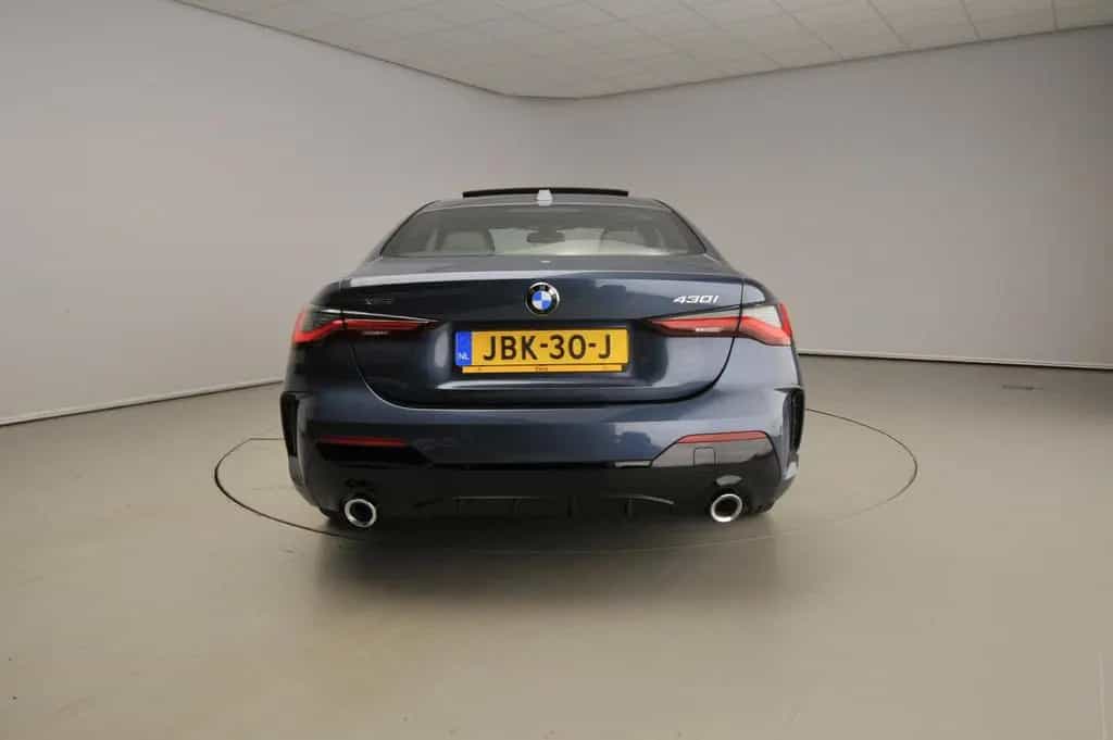 BMW 430 4 Serie Coupé 430i xDrive | M-Sportpakket | 08/2025-photo-2