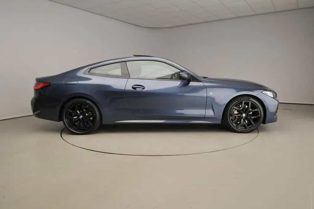 BMW 430 4 Serie Coupé 430i xDrive | M-Sportpakket | 08/2025-photo-3