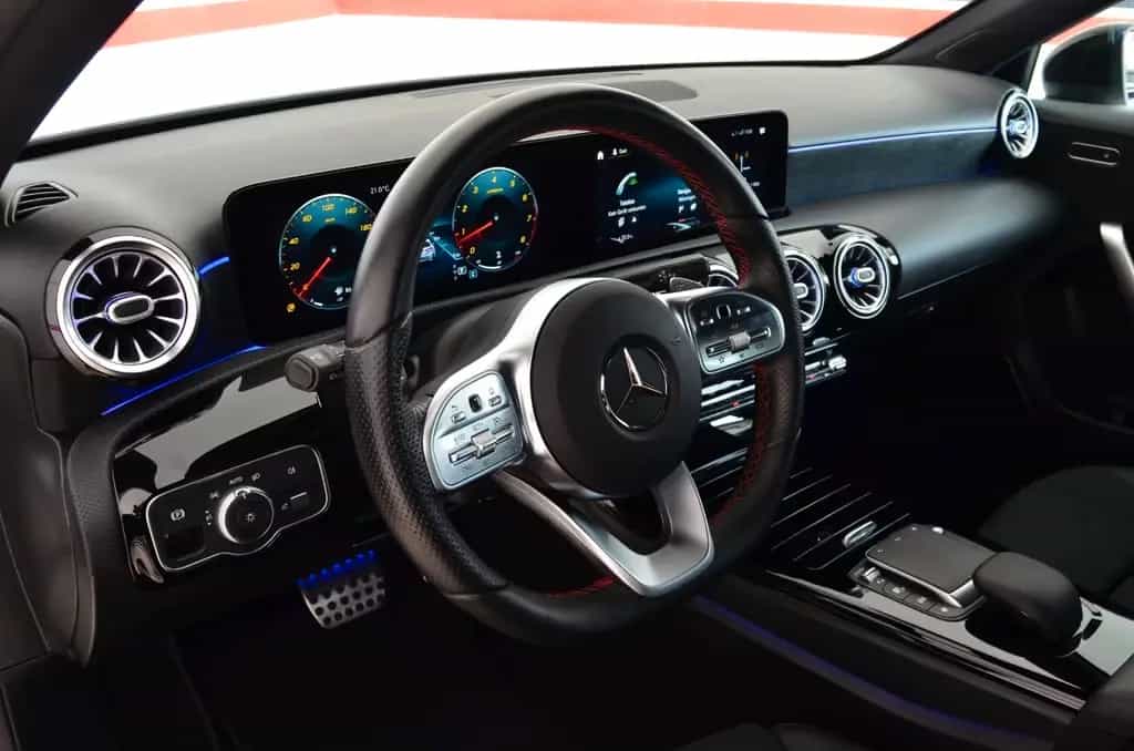 Mercedes-Benz A 220 4Matic AMG | Night | LED | Navi | 18`Alu 01/2021-photo-1