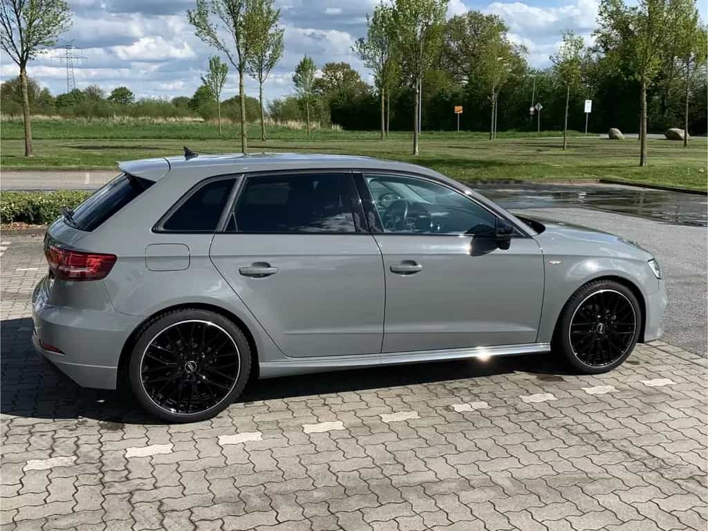 Audi A3 1,5TFSI S line Sportback 19Z LM VIRTU ALLW 02/2020-photo-2
