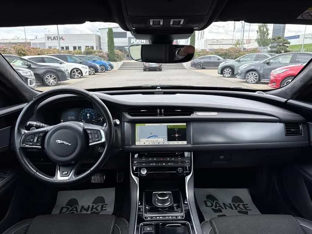 Jaguar XF R-Sport 05/2019-photo-21