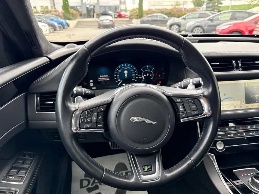 Jaguar XF R-Sport 05/2019-photo-24