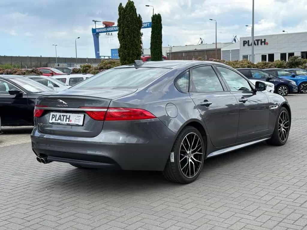 Jaguar XF R-Sport 05/2019-photo-4