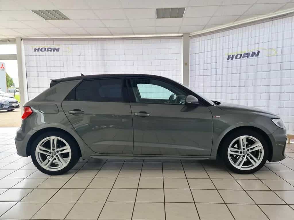 Audi A1 Sportback 35 TFSI S line, unfallfrei,LED,Navi 05/2020-photo-4