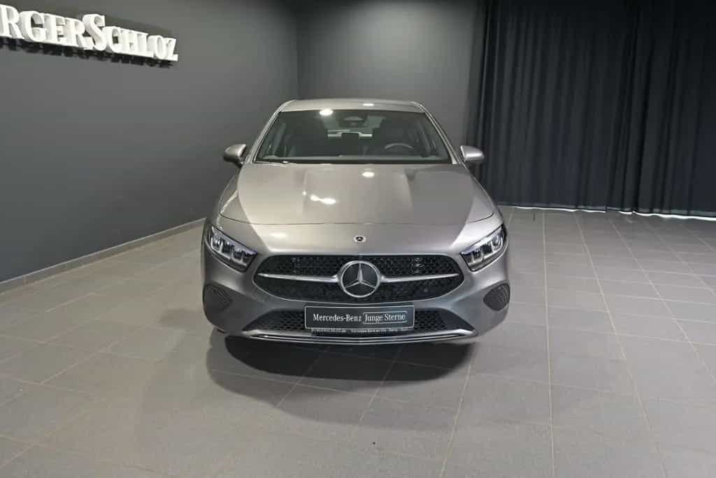 Mercedes-Benz A 180 NAVI/LED/KAMERA 09/2025-photo-10