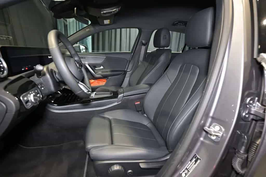 Mercedes-Benz A 180 NAVI/LED/KAMERA 09/2025-photo-3