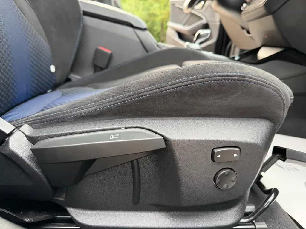 BMW M235 i xDrive Limousine LED Navi Head Up H&K DAB 09/2022-photo-22