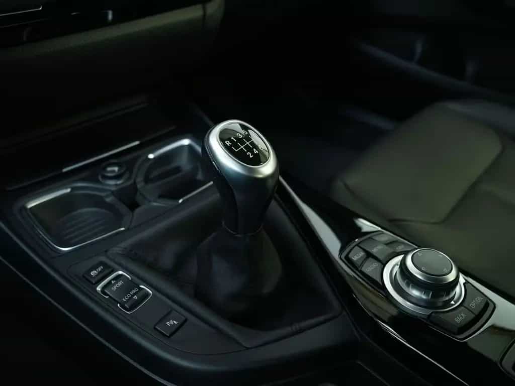 BMW 218 I Advantage LEDER*NAVI*XENON*TEMPO*SH 06/2016-photo-20