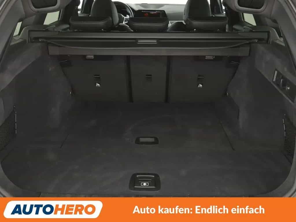 BMW 320 3er 320d M Sport Aut.*NAVI*HUD*LASER* 02/2020-photo-17