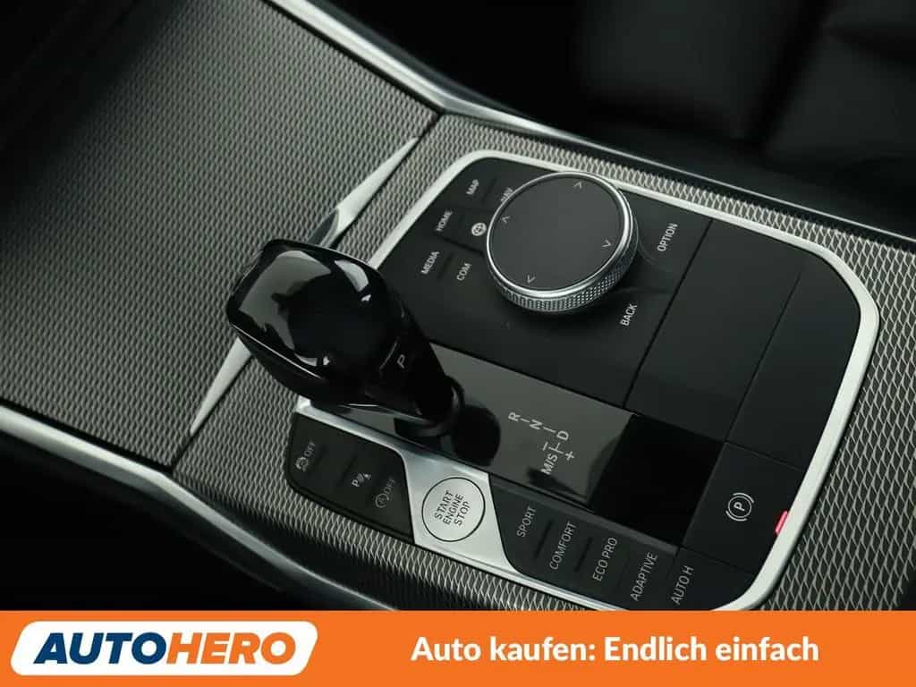 BMW 320 3er 320d M Sport Aut.*NAVI*HUD*LASER* 02/2020-photo-23