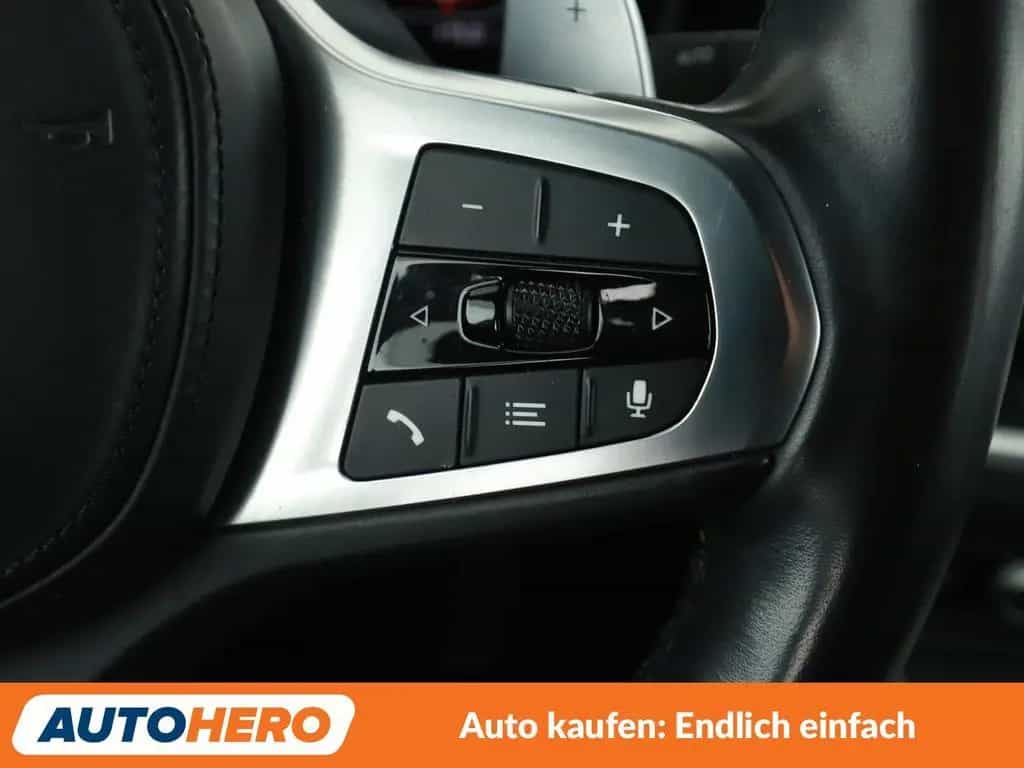 BMW 320 3er 320d M Sport Aut.*NAVI*HUD*LASER* 02/2020-photo-25