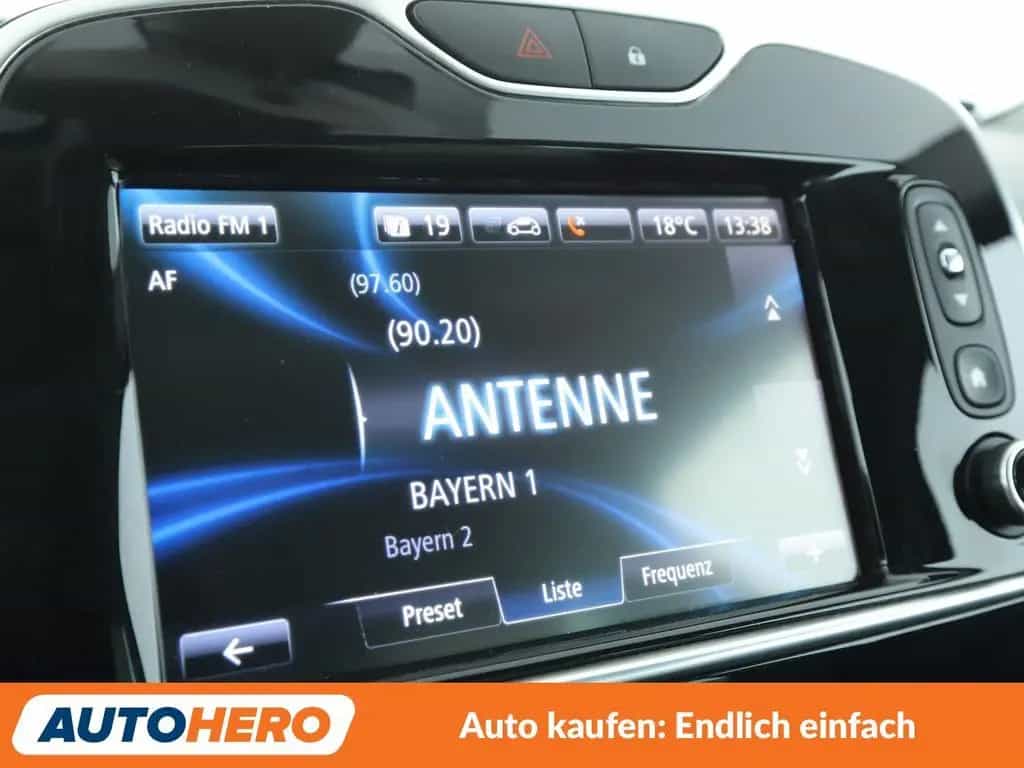 Renault Clio 1.2 TCe Initiale Paris Aut.*NAVI*TEMPO*CAM* 08/2015-photo-20