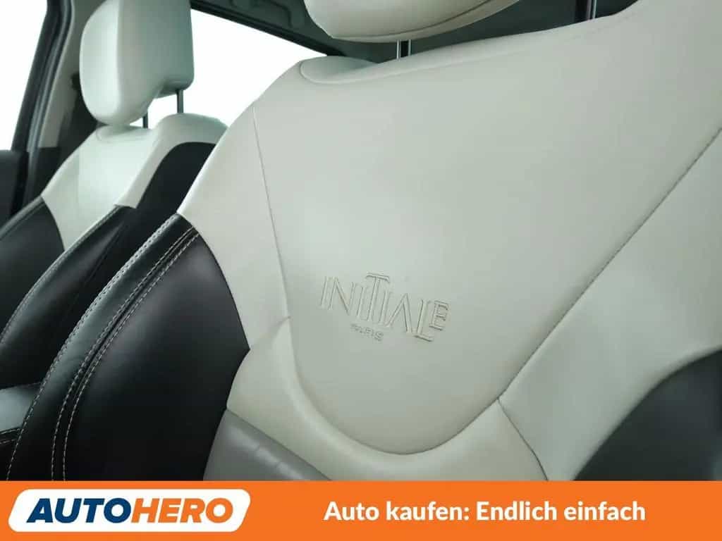 Renault Clio 1.2 TCe Initiale Paris Aut.*NAVI*TEMPO*CAM* 08/2015-photo-27