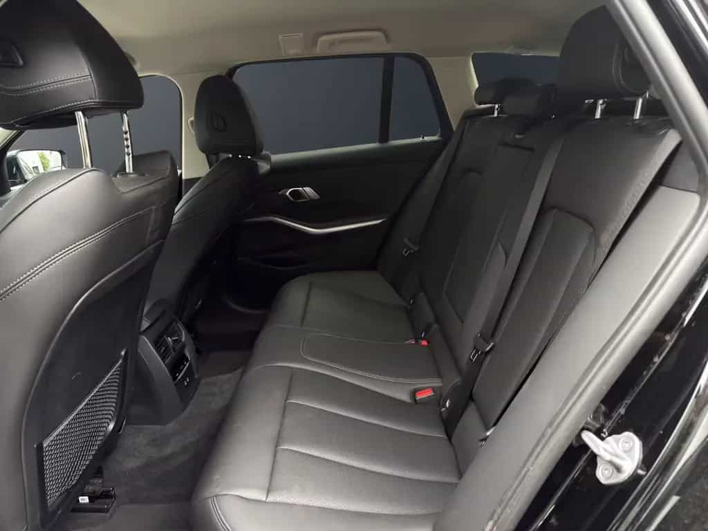 BMW 318 d touring Luxury Line 09/2022-photo-12