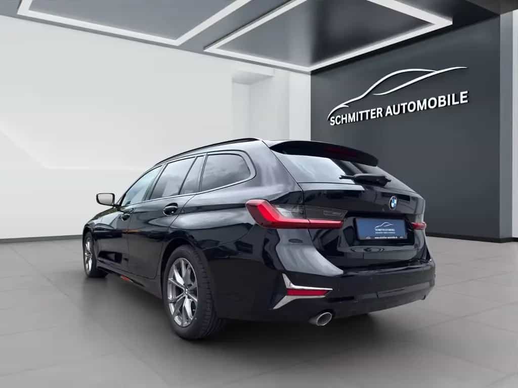 BMW 318 d touring Luxury Line 09/2022-photo-2