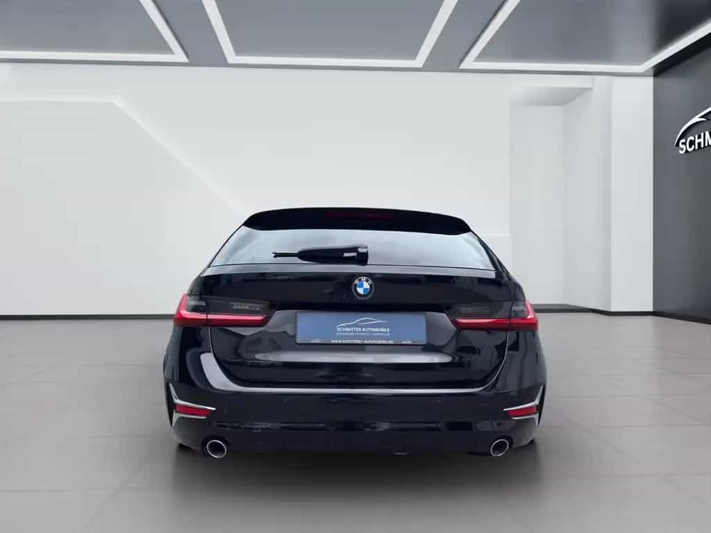 BMW 318 d touring Luxury Line 09/2022-photo-3