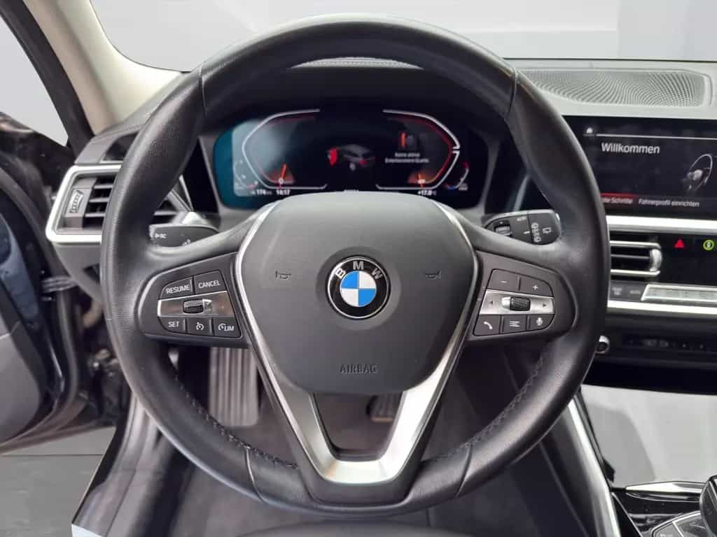 BMW 318 d touring Luxury Line 09/2022-photo-9
