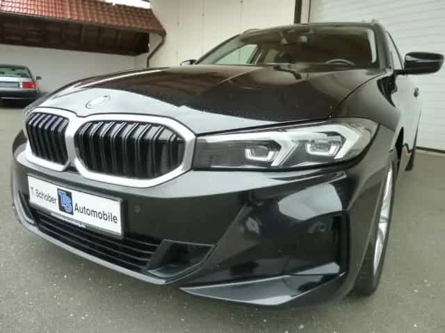 BMW 318 d **HEAD-UP*AHK*RFK** 05/2023-photo-0