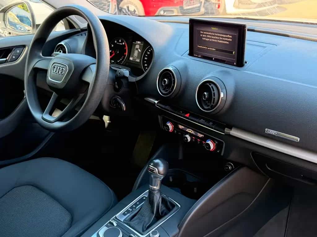 Audi A3 Sportback 35 TFSI *Xenon*SHZ*PDC*S-Tronic 10/2019-photo-13