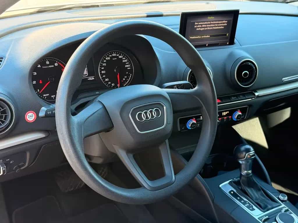 Audi A3 Sportback 35 TFSI *Xenon*SHZ*PDC*S-Tronic 10/2019-photo-9