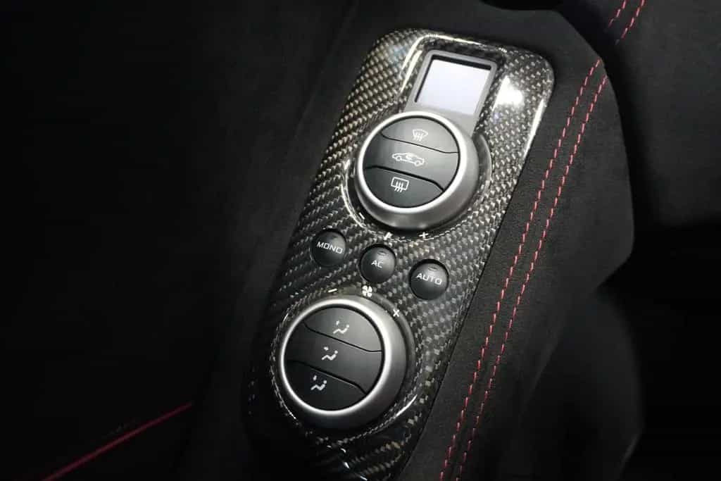 McLaren 650S Coupé Carbon/Keramik/Lift 09/2014-photo-13