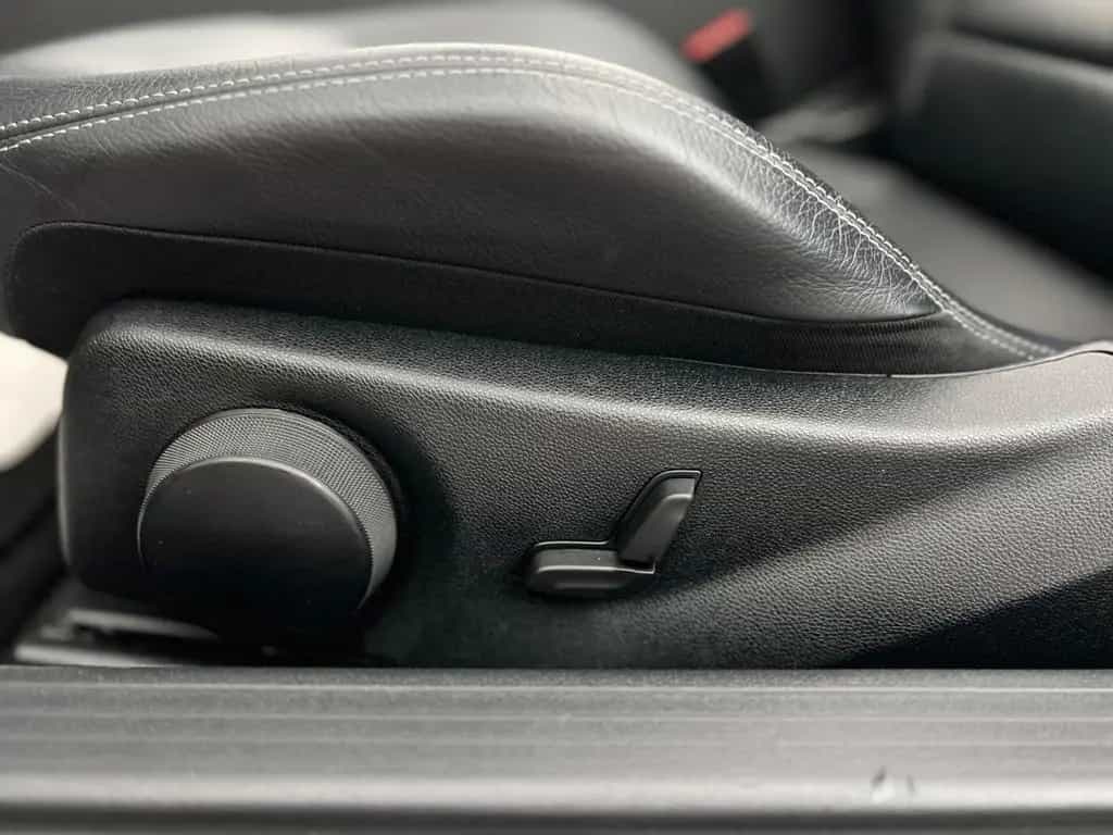 Mercedes-Benz E 200 CGI / NUR 56.tKM / GARANTIE / 2.HD / XEN / 03/2010-photo-18