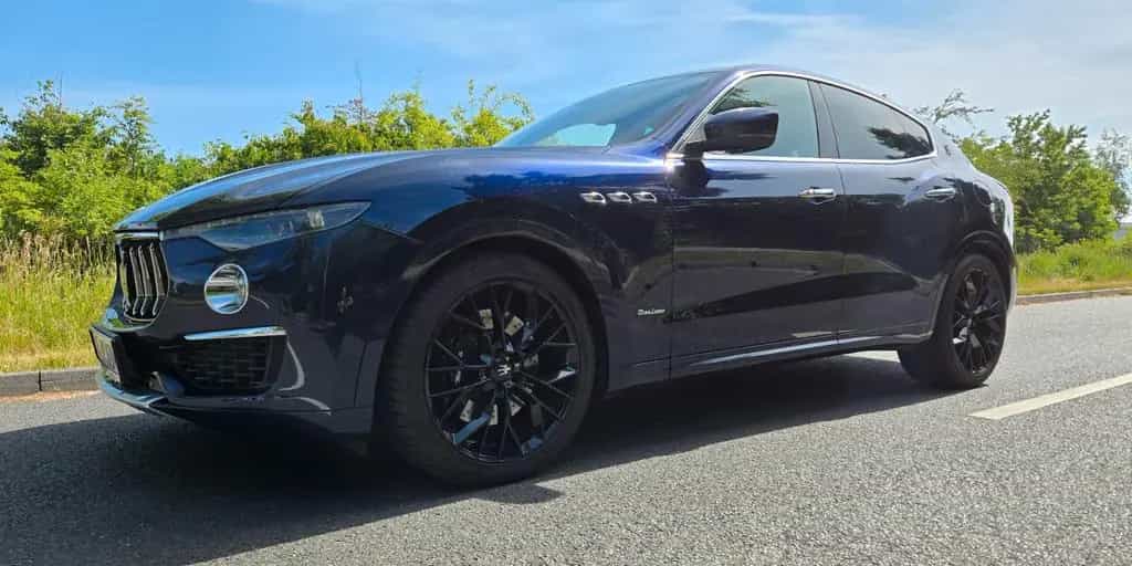 Maserati Levante GranLusso - Garantie, 4x4, Top Luxusausstattung 07/2019-photo-5