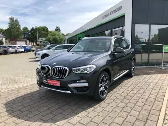 BMW X3 xDrive 30d xLine LED Nav AHK 07/2018-photo-1