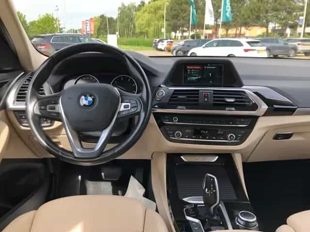 BMW X3 xDrive 30d xLine LED Nav AHK 07/2018-photo-11