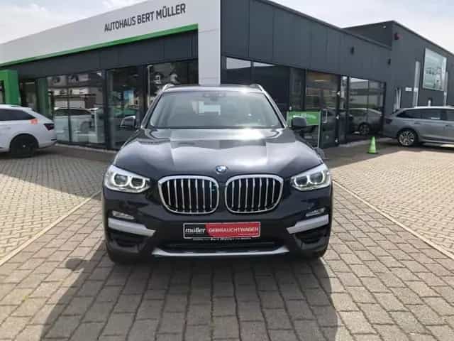 BMW X3 xDrive 30d xLine LED Nav AHK 07/2018-photo-2