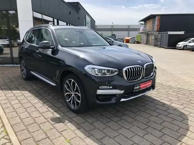 BMW X3 xDrive 30d xLine LED Nav AHK 07/2018-photo-3