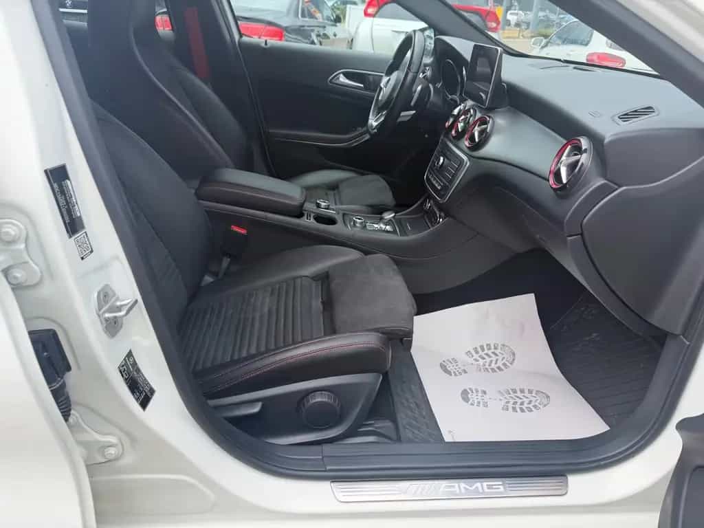 Mercedes-Benz GLA 45 AMG 4Matic 10/2016-photo-10