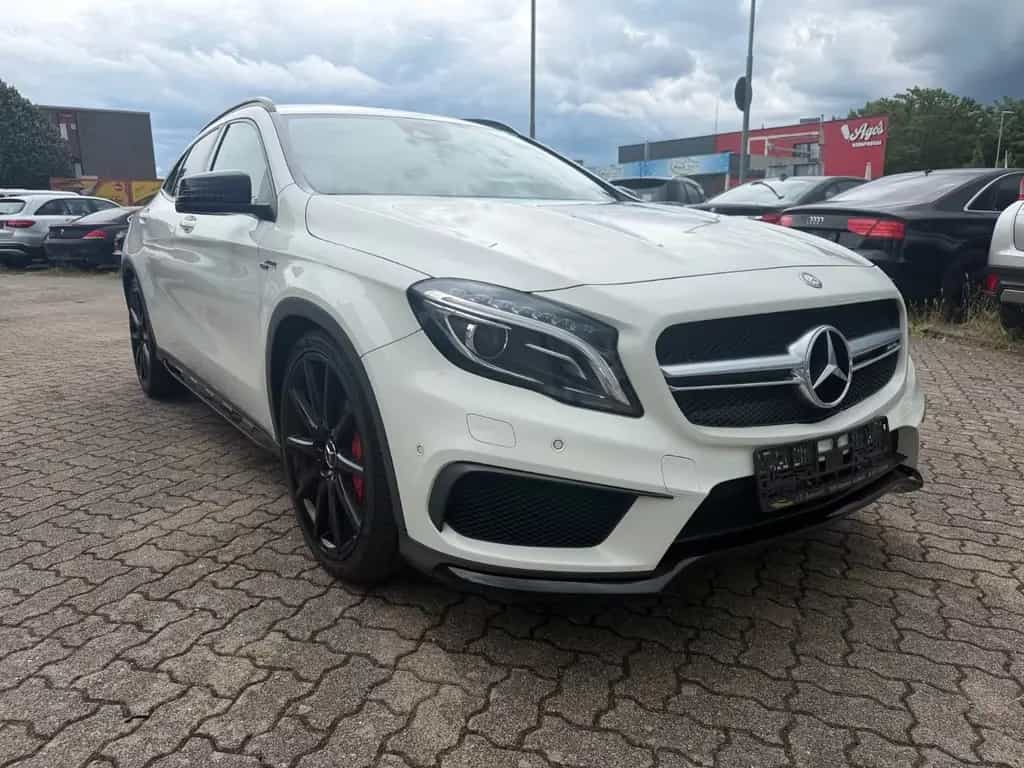 Mercedes-Benz GLA 45 AMG 4Matic 10/2016-photo-3