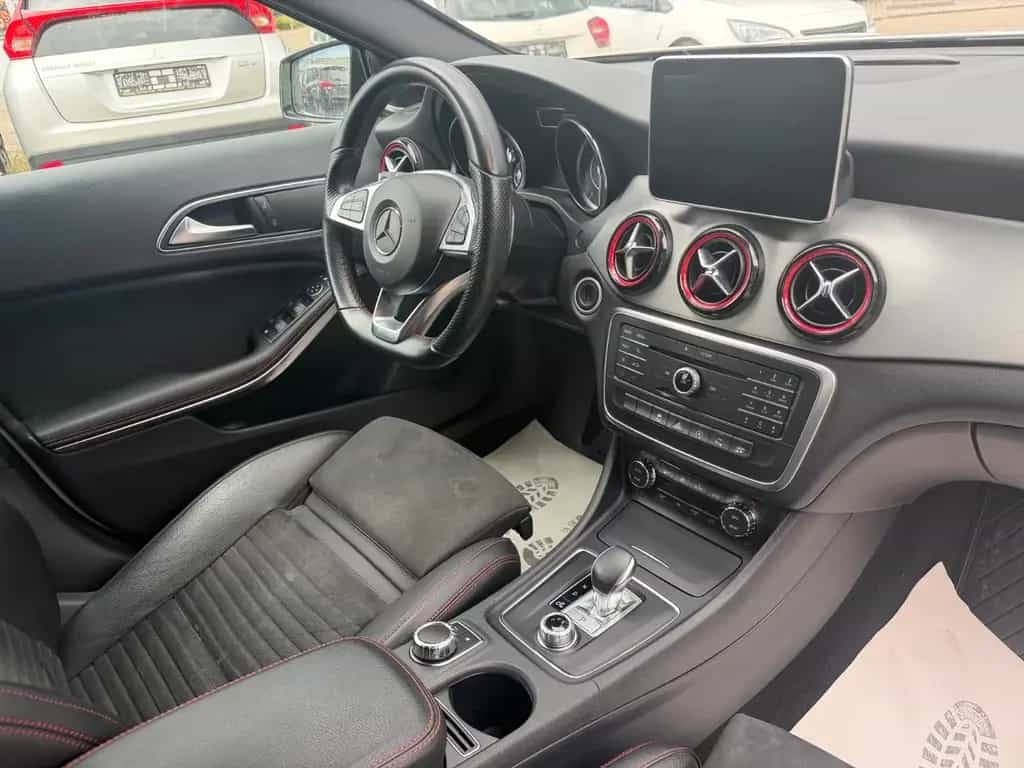 Mercedes-Benz GLA 45 AMG 4Matic 10/2016-photo-9