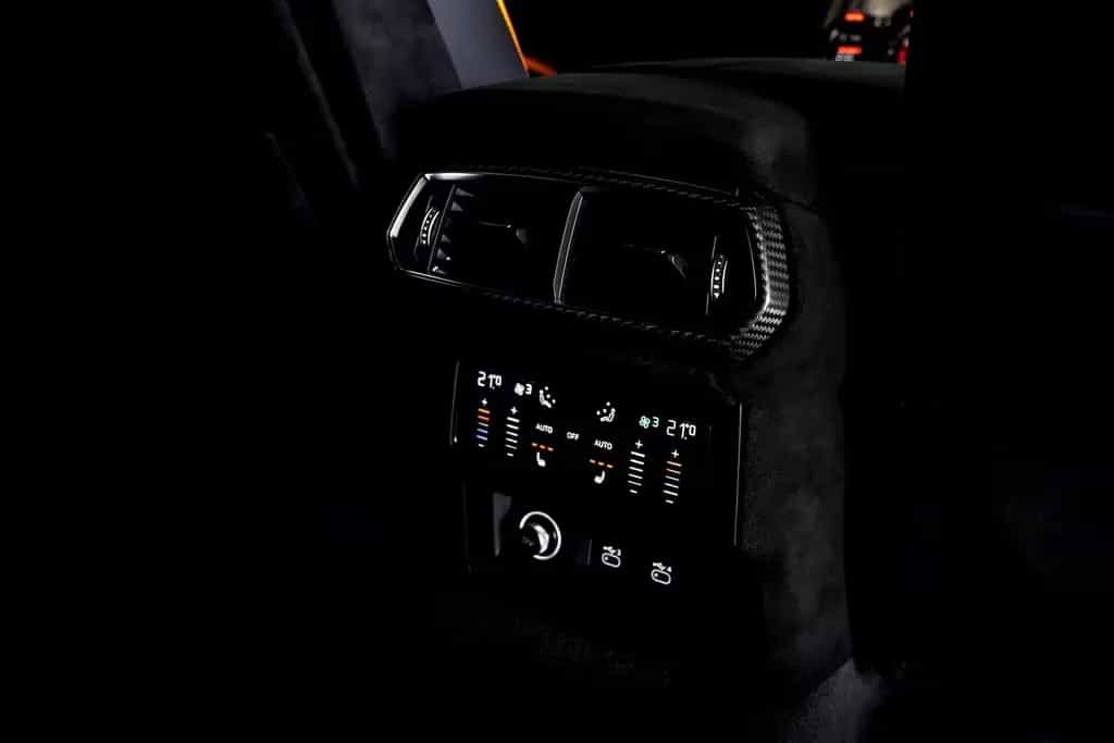 Lamborghini Urus PERFORMANTE |ADAS+|B&O|CARBON|AKRAPOVIC|PPF 05/2024-photo-37