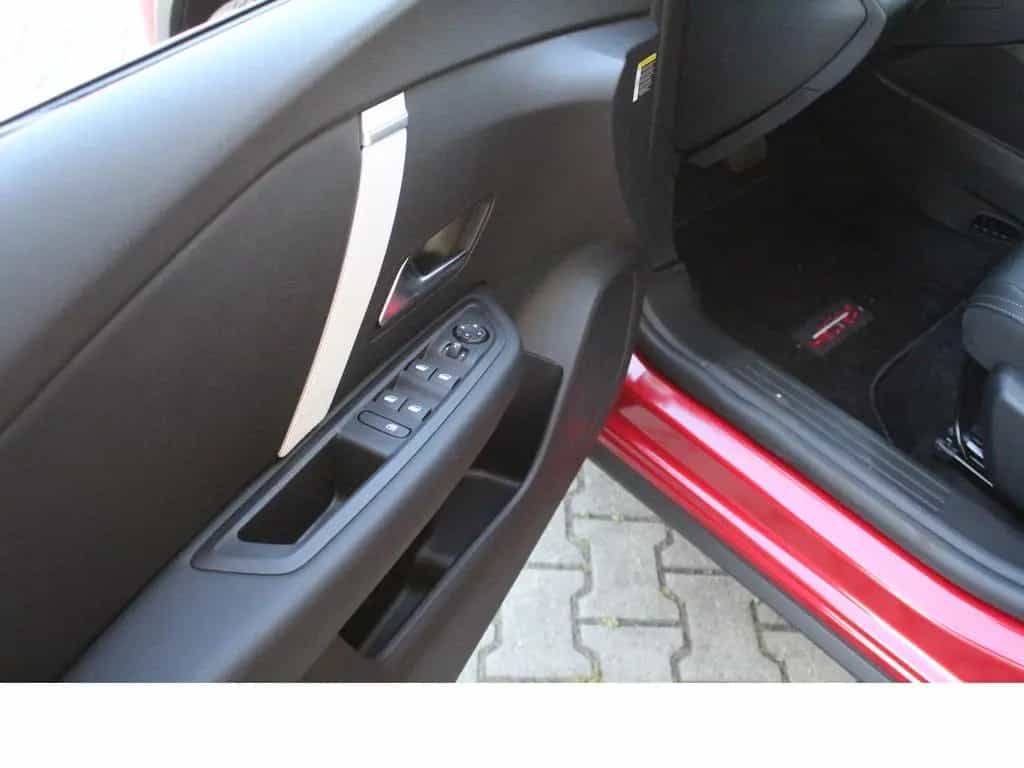 Citroën C4 Hybrid 145 Max 04/2026-photo-21