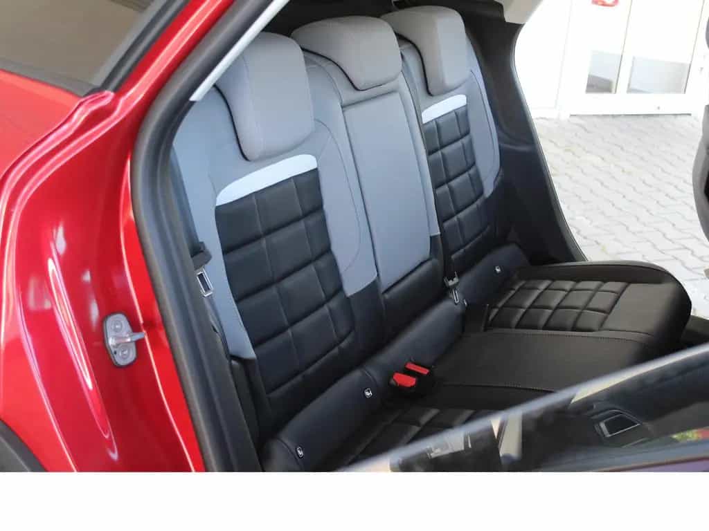 Citroën C4 Hybrid 145 Max 04/2026-photo-34
