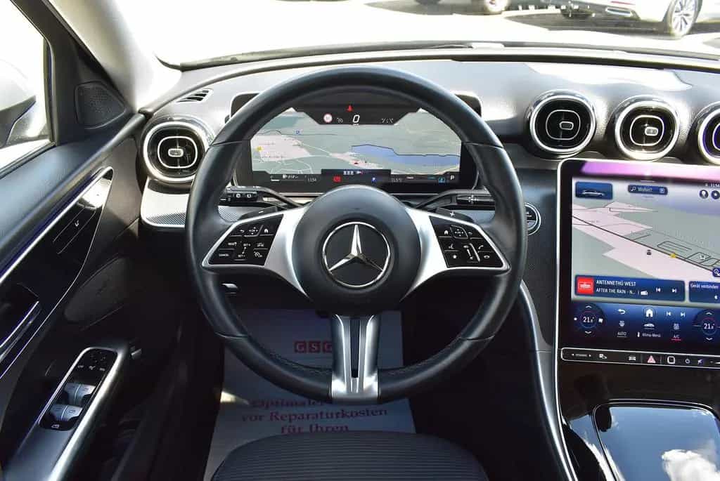 Mercedes-Benz C 220 d T Avantgarde LED+Teilleder+Kamera+Navi 12/2023-photo-10